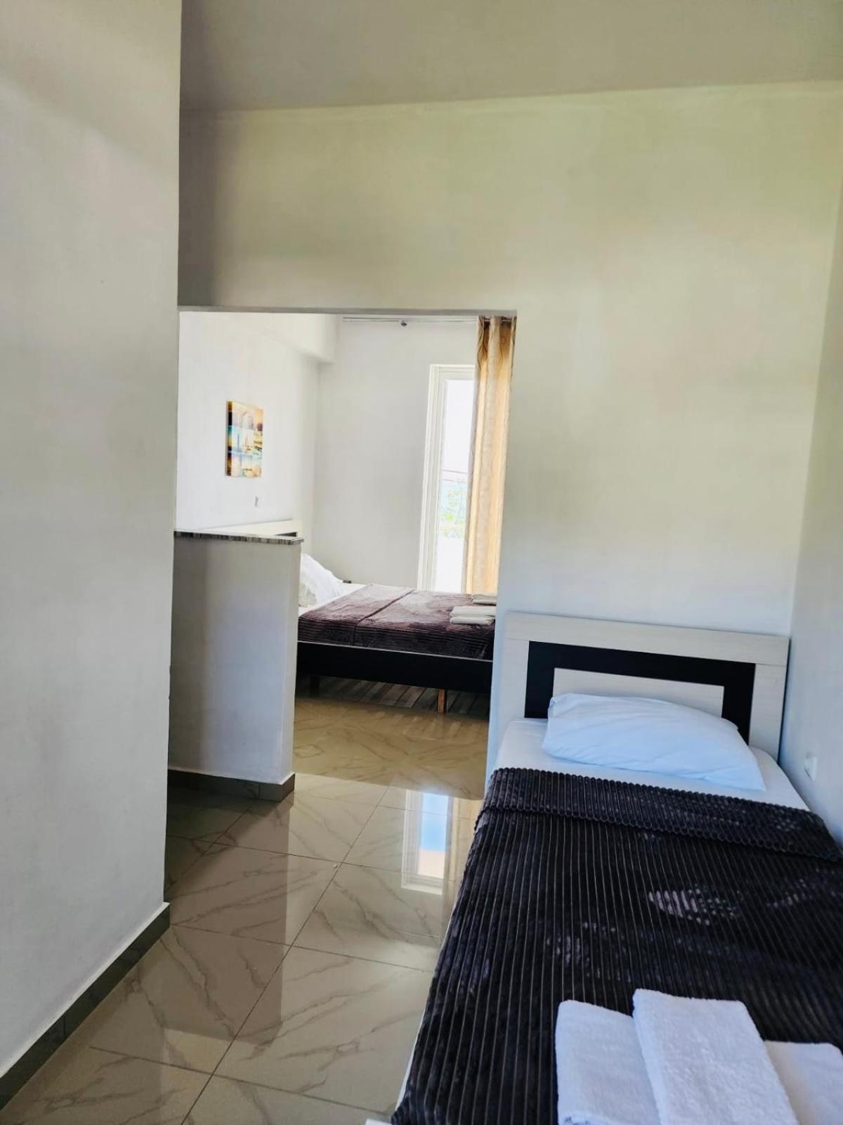 Corali Hotel Himare Fshat
